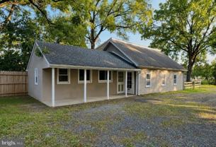 464 N Broad St - Photo 1 of 1
