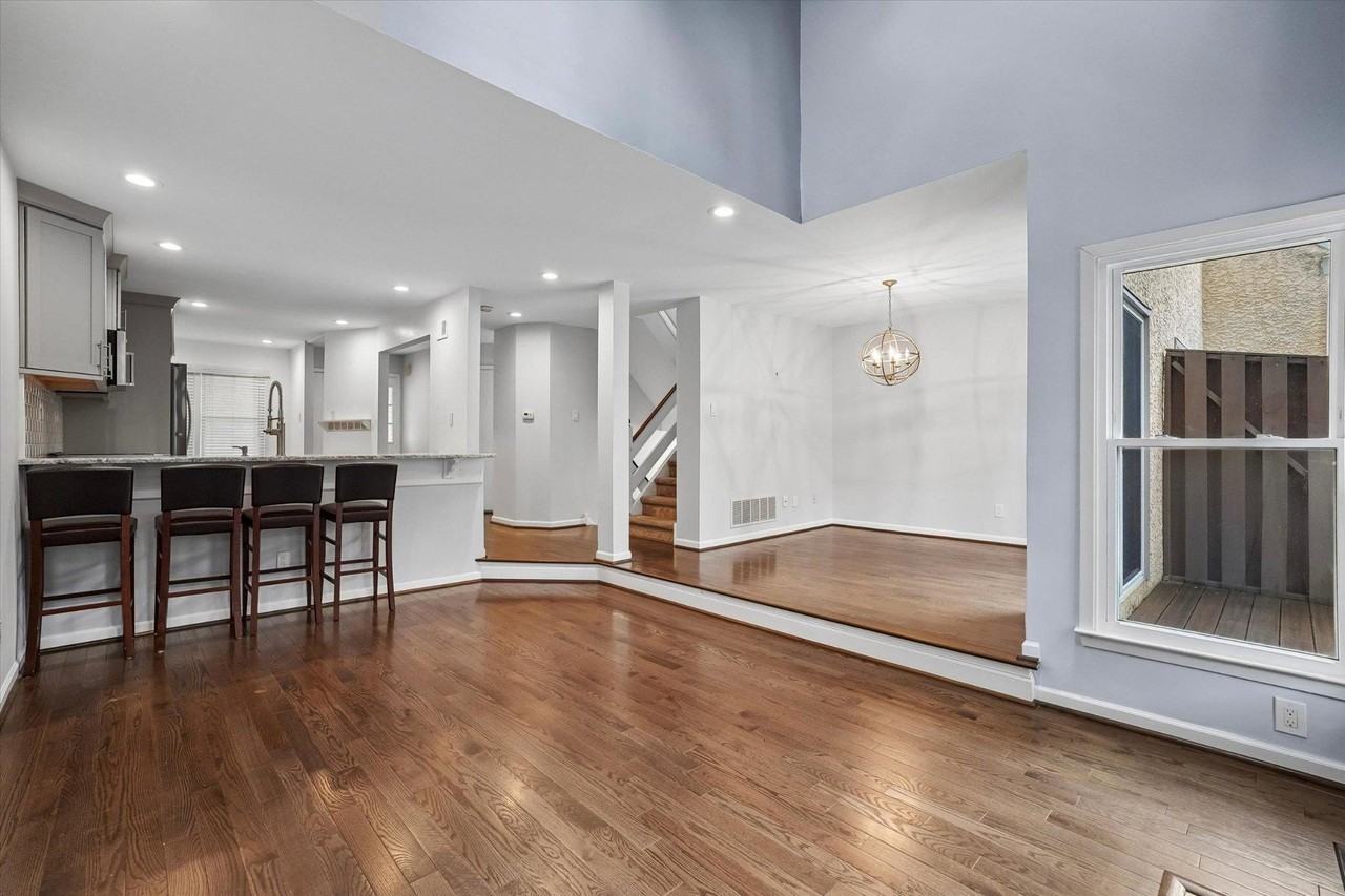 1604 Cotswald Ct #1604 - Photo 4 of 20
