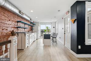 featured image of 651 N 33rd St #3