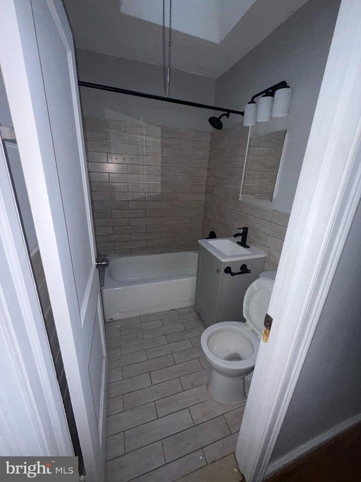 3314 Ashville St - Photo 4 of 12