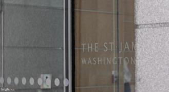 204 W Washington Sq #3003 - Photo 1 of 1