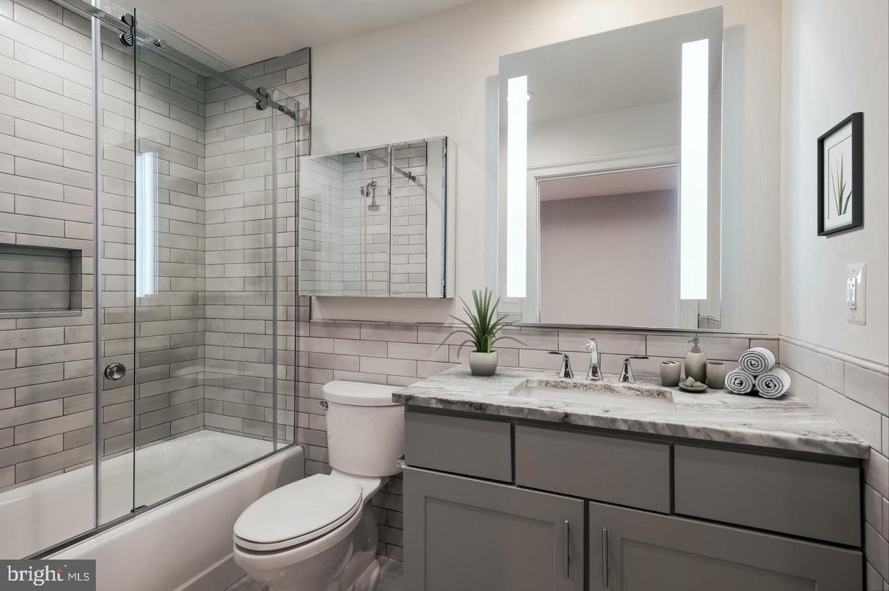 60 N 23rd St #1113 - Photo 7 of 46