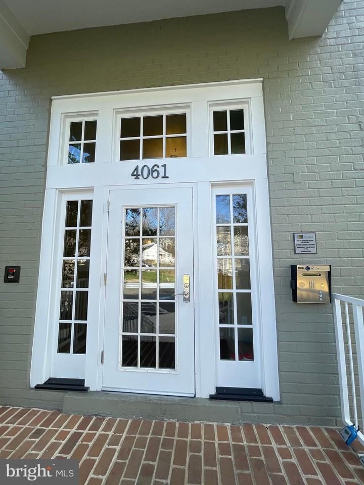 4061 S Four Mile Run Dr #301 - Photo 2 of 50