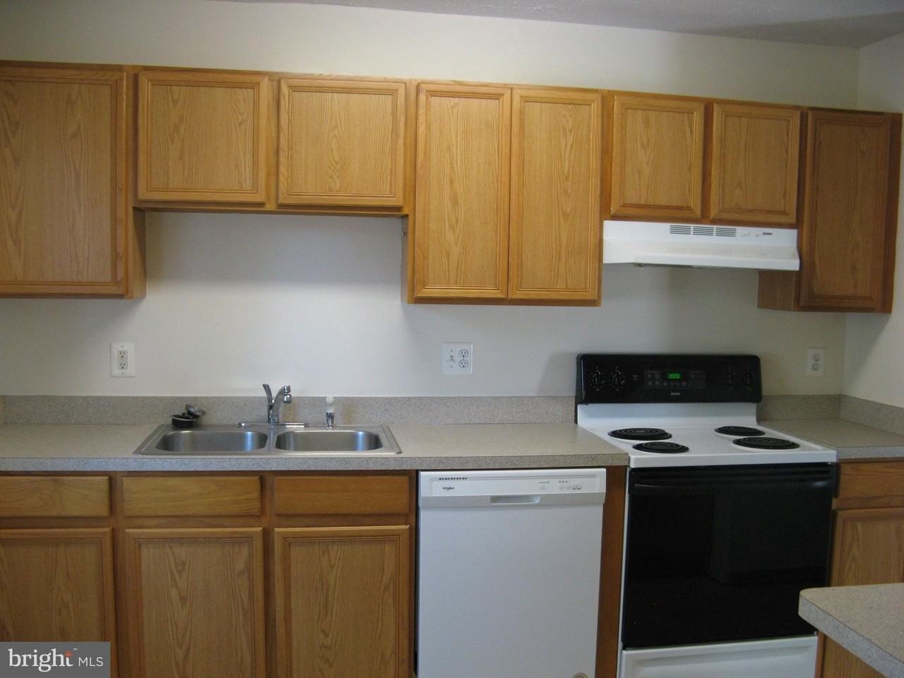 136 Equestrian Dr - Photo 5 of 24