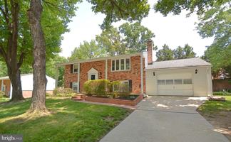 featured image of 6411 Whippany Way