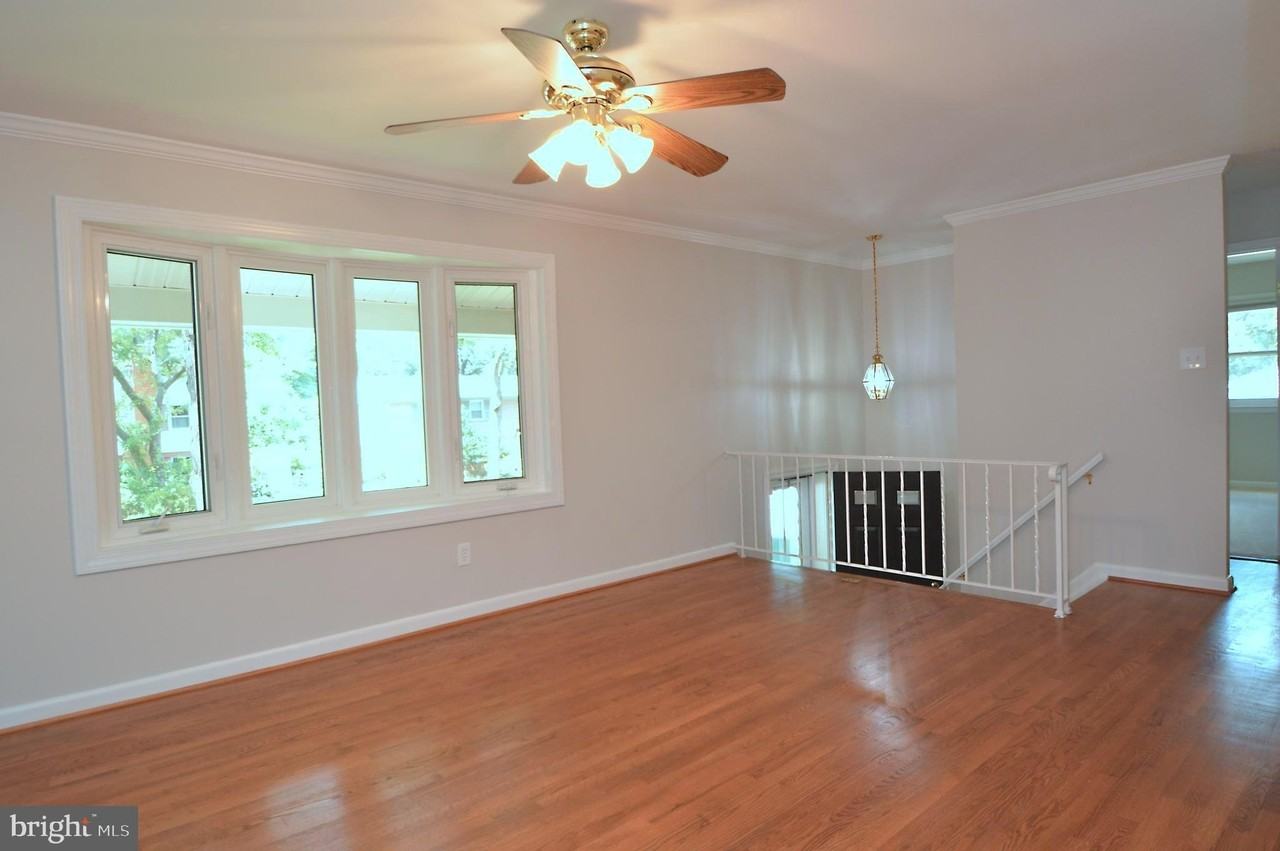 6411 Whippany Way - Photo 3 of 19