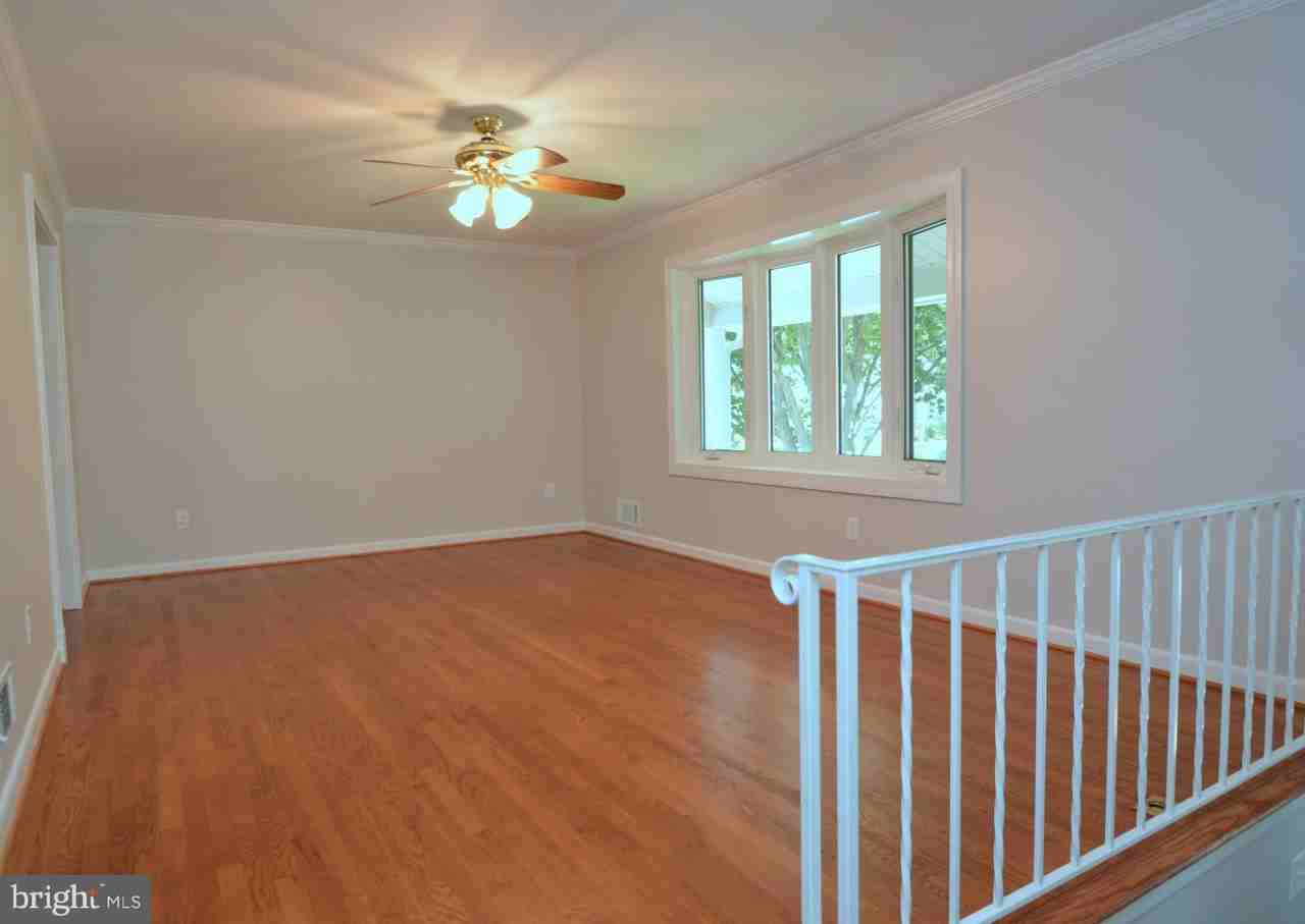 6411 Whippany Way - Photo 4 of 19
