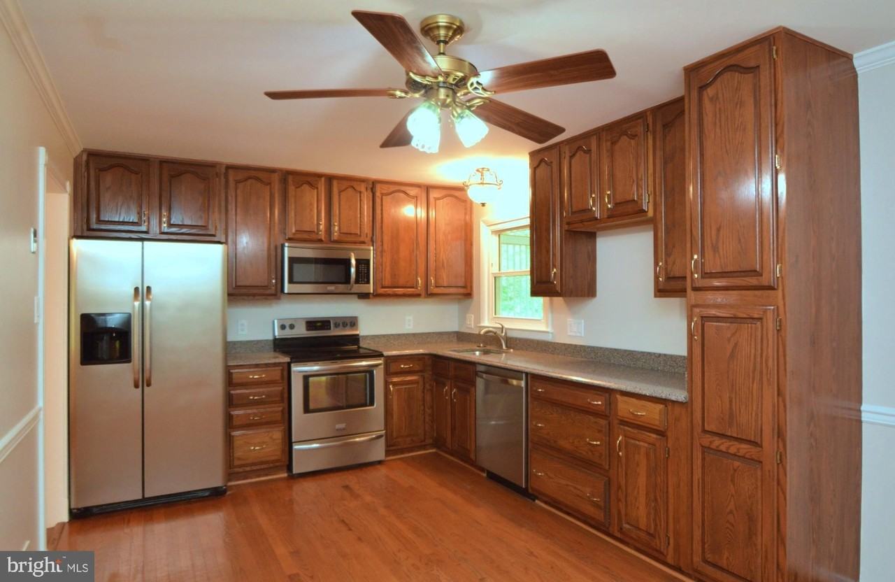 6411 Whippany Way - Photo 5 of 19