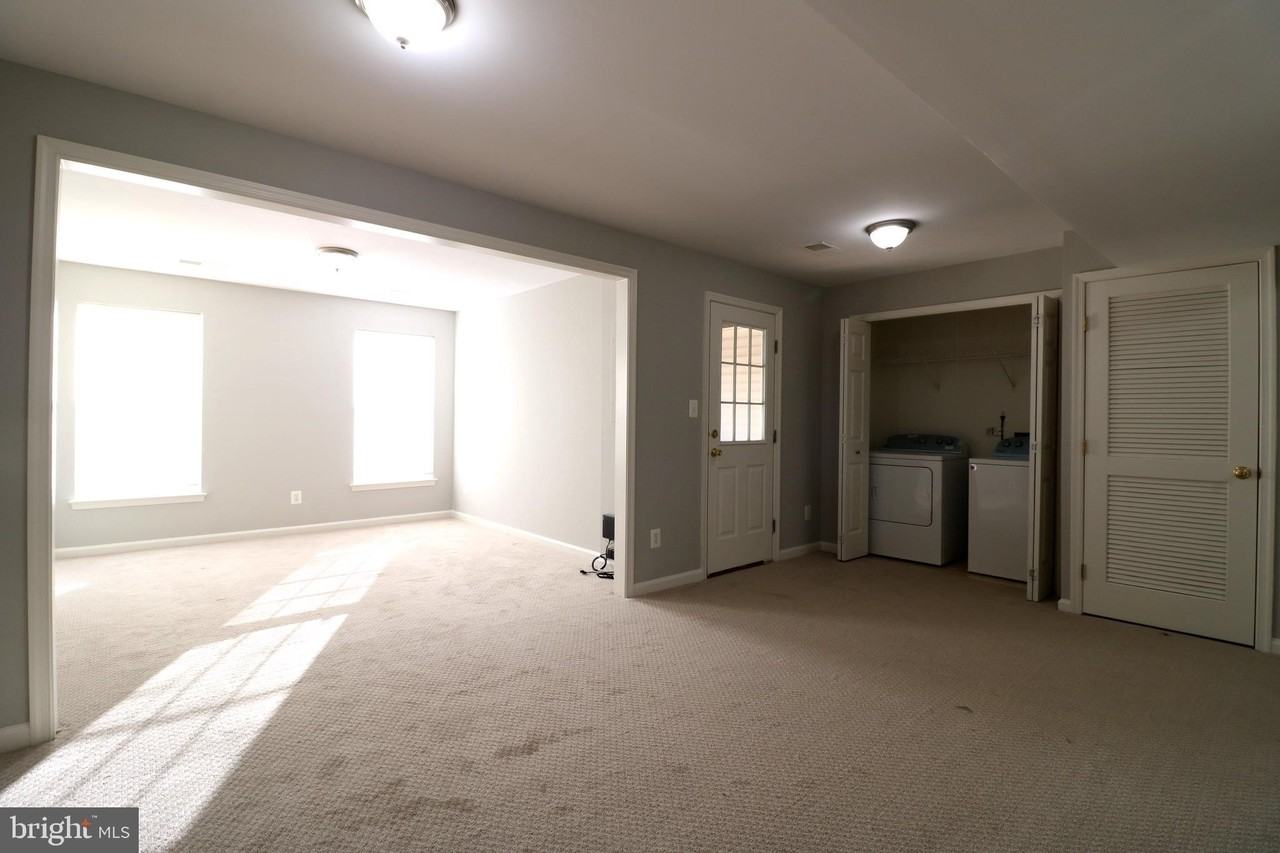 2581 Sutters Mill Dr - Photo 5 of 26