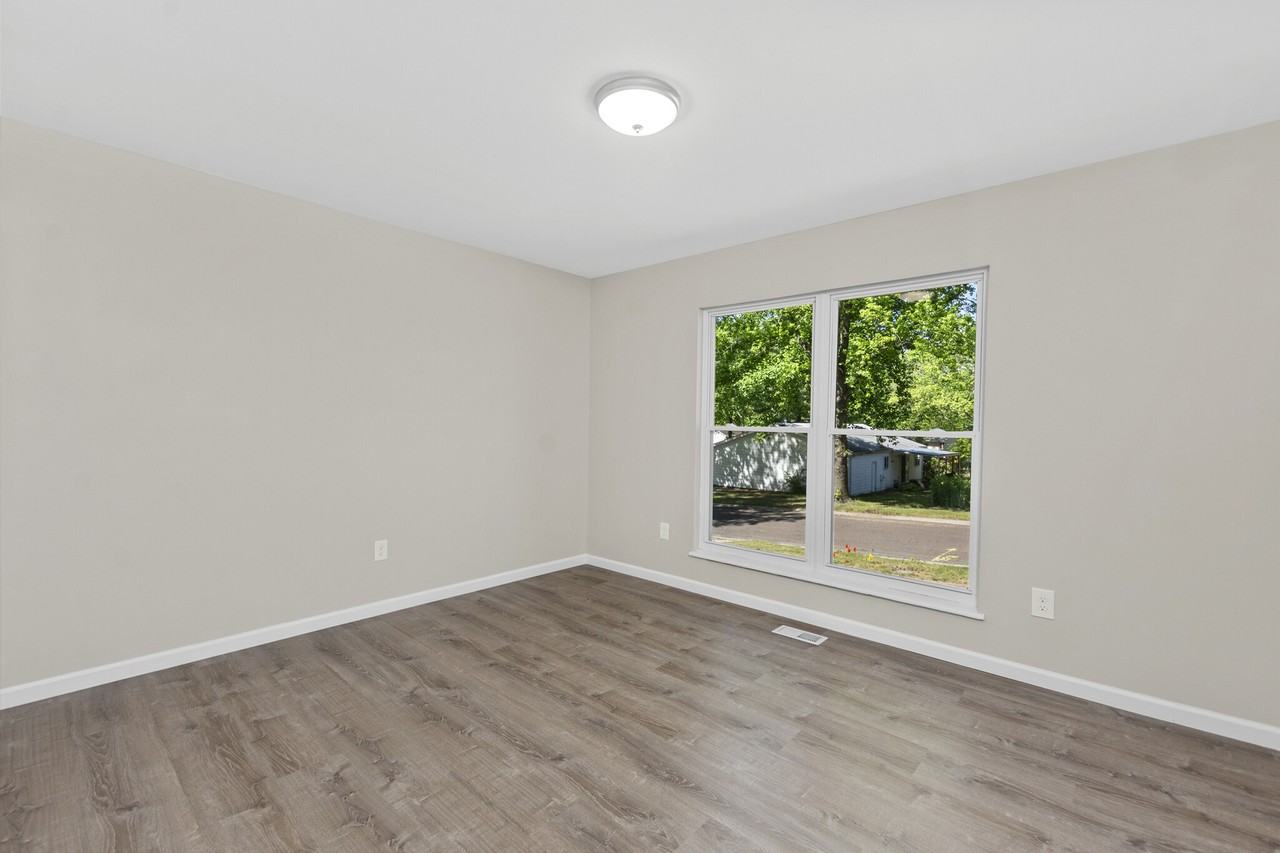 14524 Fox Chase Dr #1 - Photo 5 of 12
