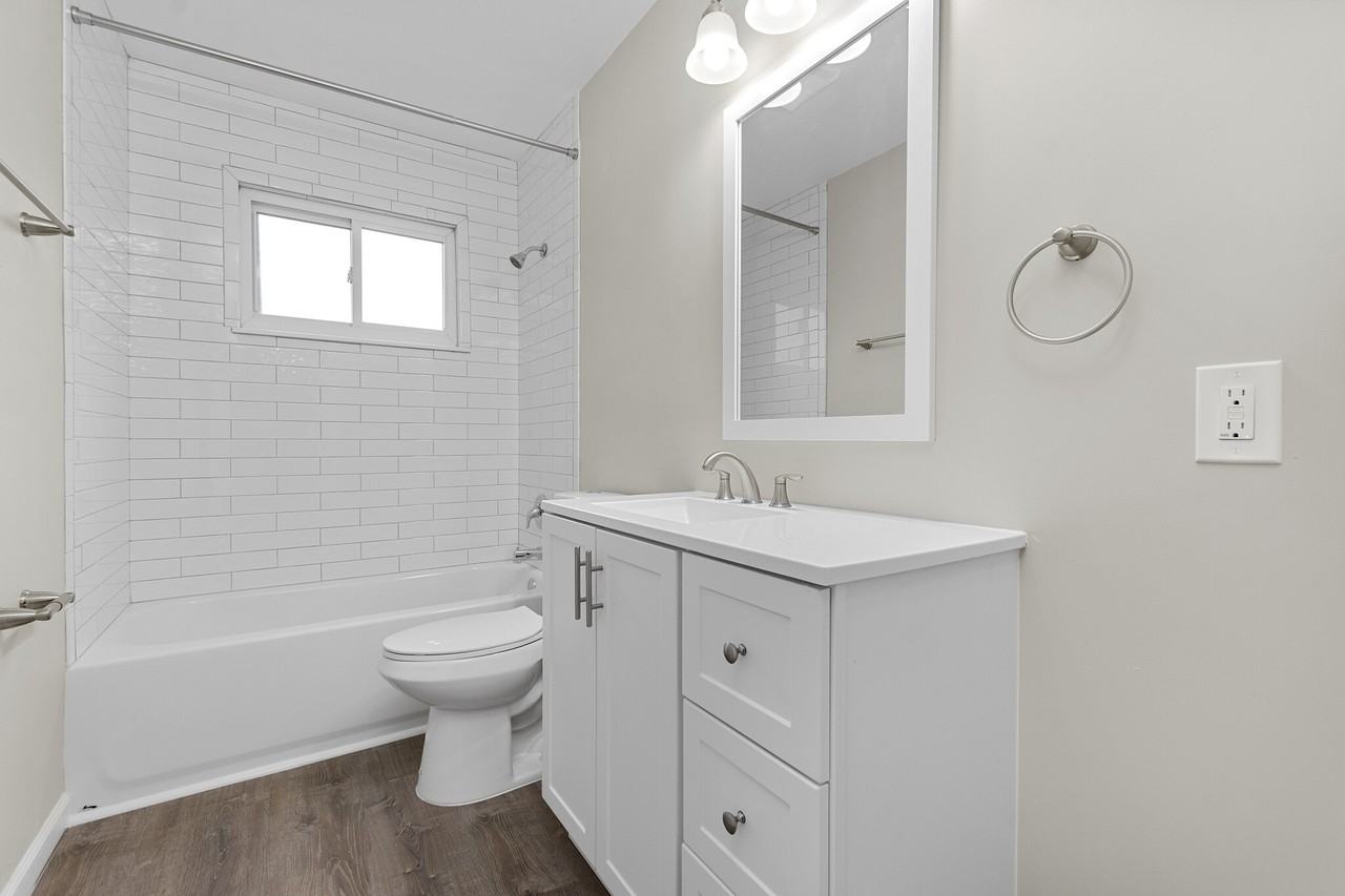 14524 Fox Chase Dr #1 - Photo 6 of 12
