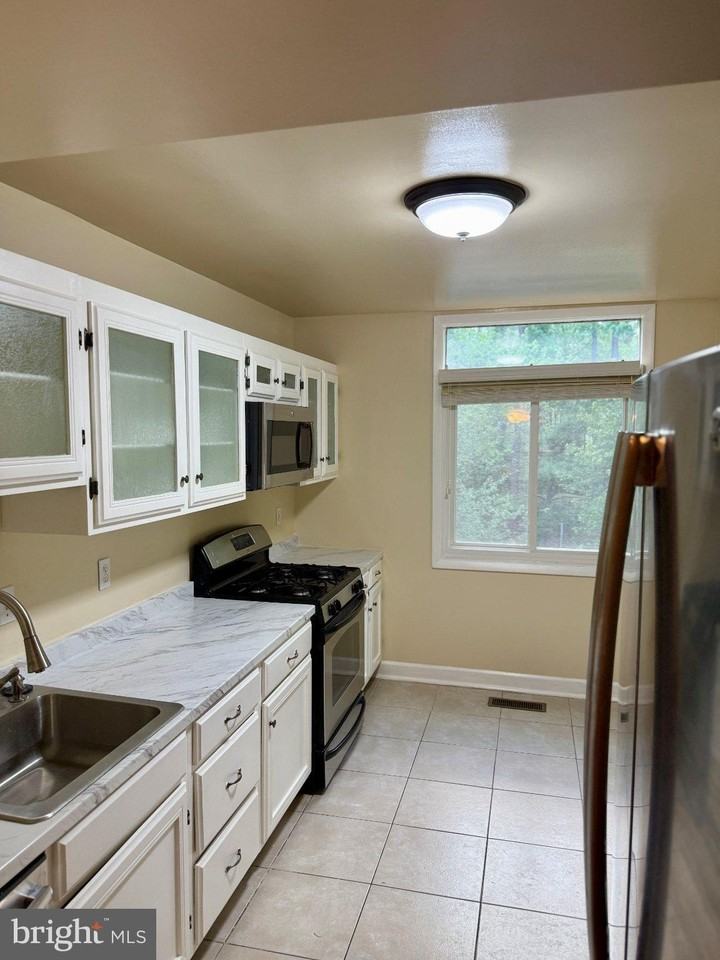2916 Cantania Pl - Photo 4 of 14