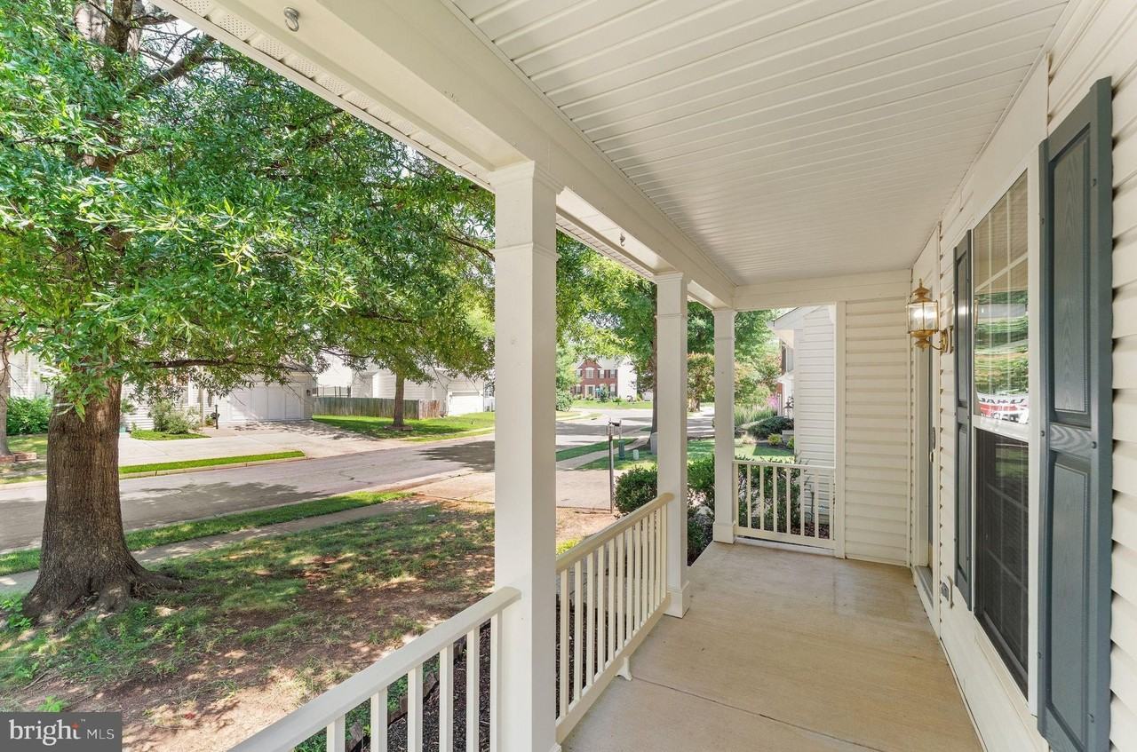 8309 Double Eagle St - Photo 6 of 50