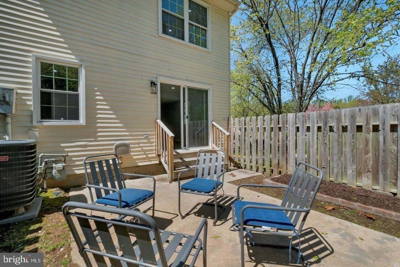 14079 Geraldine Ct - Photo 7 of 8