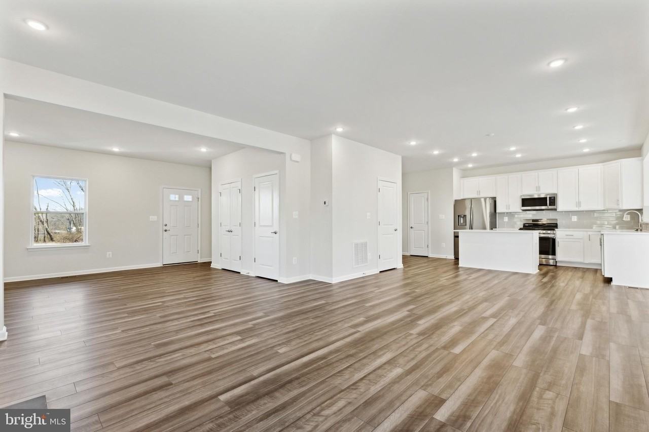 173 Little Whim Rd - Photo 4 of 24