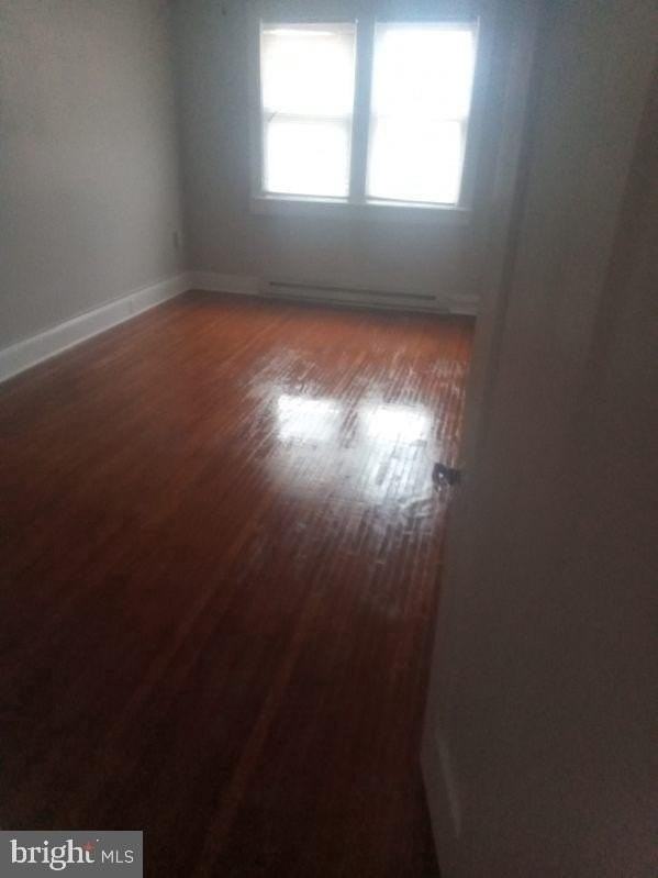 44 S Loudoun St #7 - Photo 3 of 12