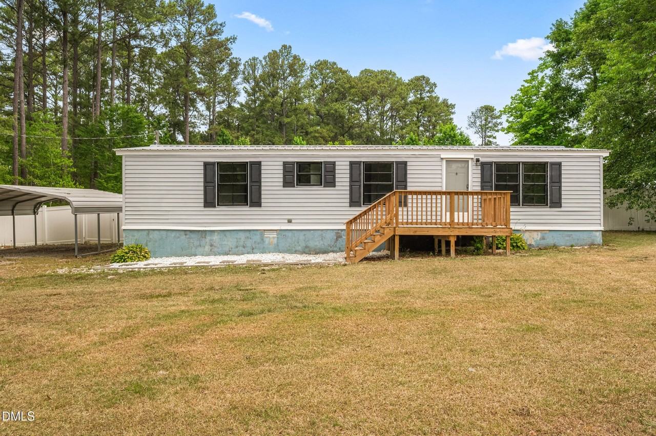 5629 Oakdale Rd - Photo 2 of 8
