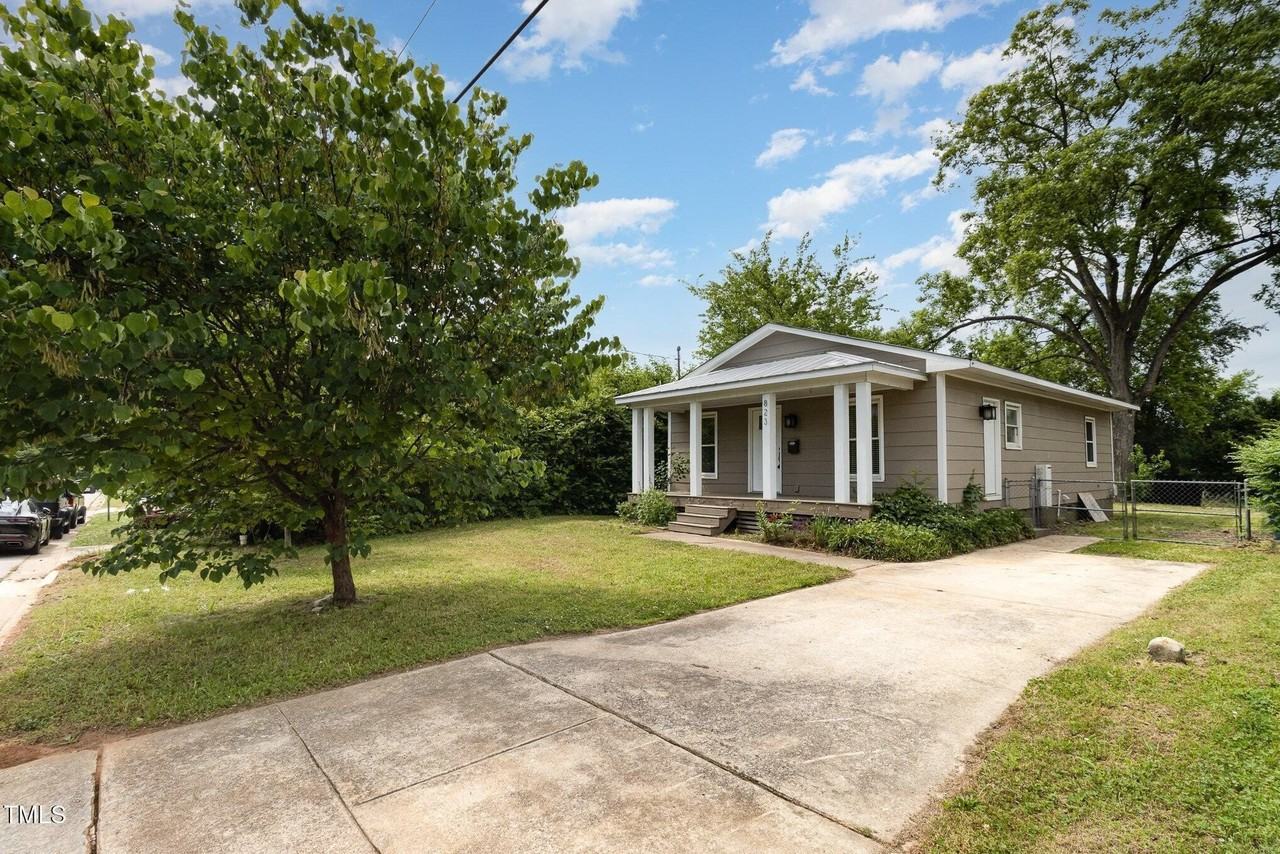 823 Cotton Pl - Photo 4 of 26