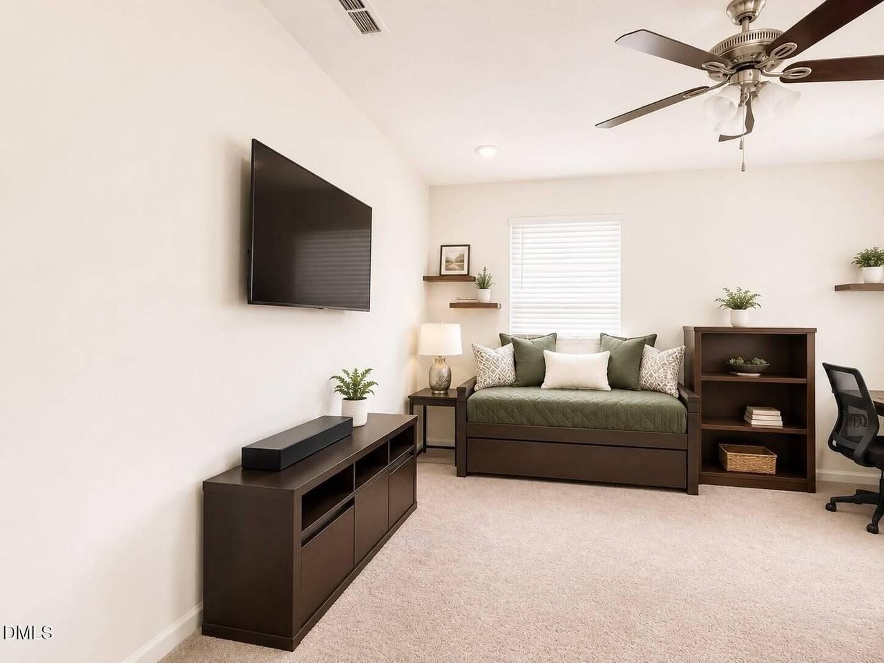 60 Purple Aster St - Photo 2 of 19