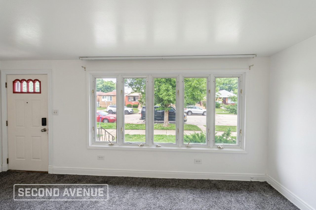 10935 S Buffalo Ave - Photo 3 of 17