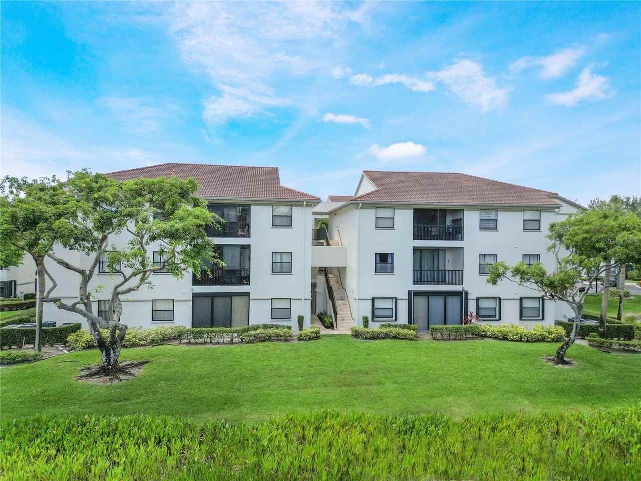 5157 Floria Way #J - Photo 5 of 35