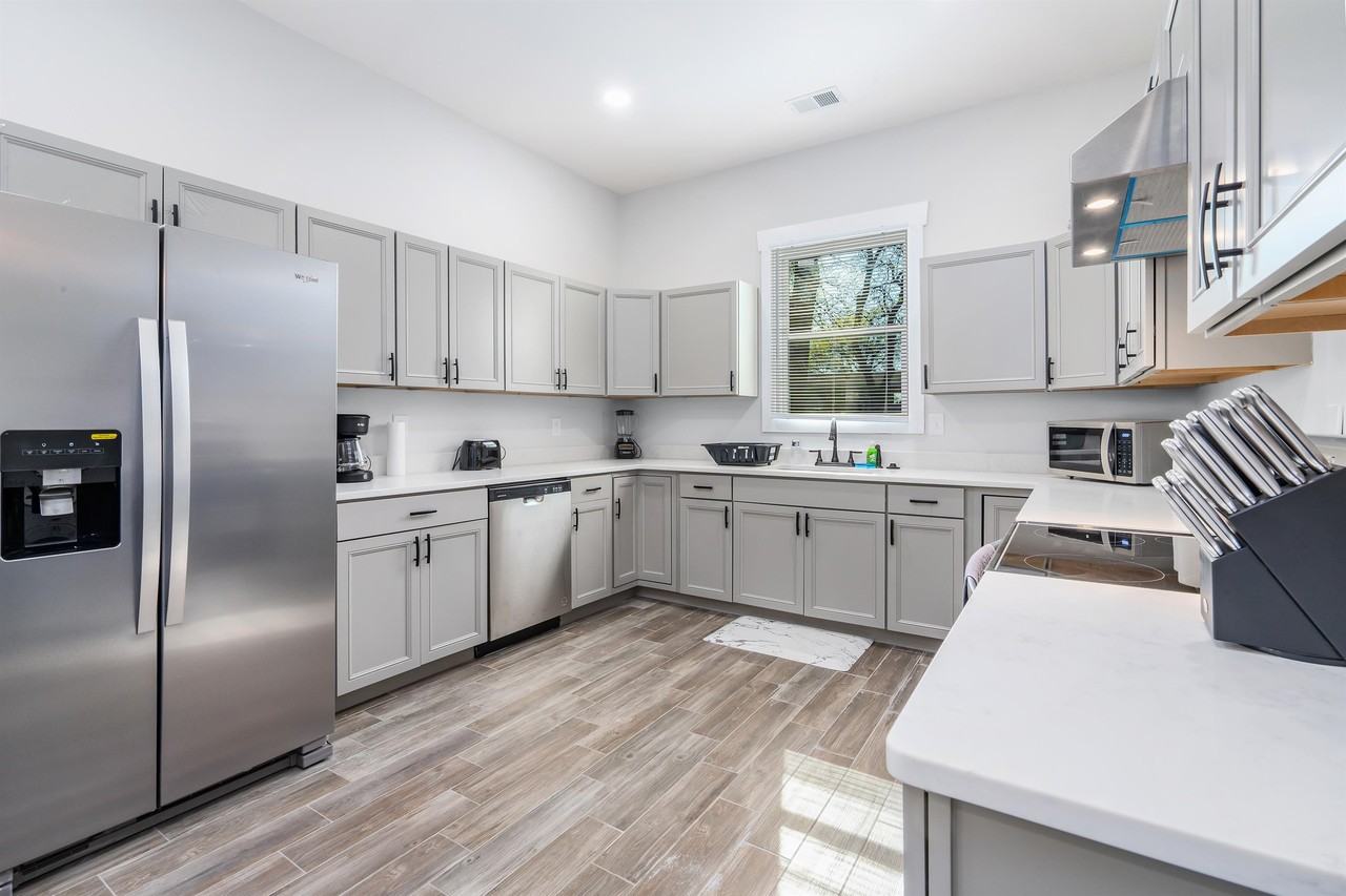 209 Beirne Ave Nw #1 - Photo 5 of 16