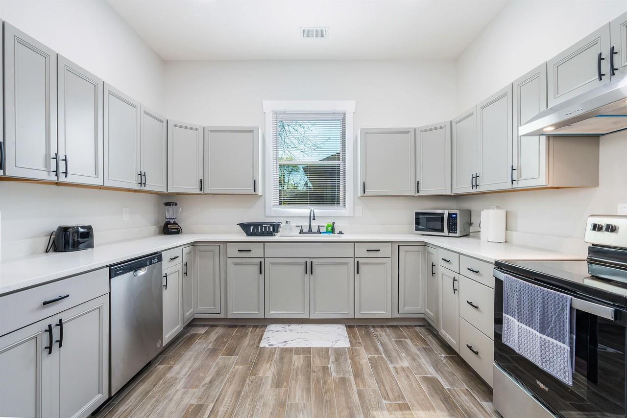 209 Beirne Ave Nw #1 - Photo 6 of 16