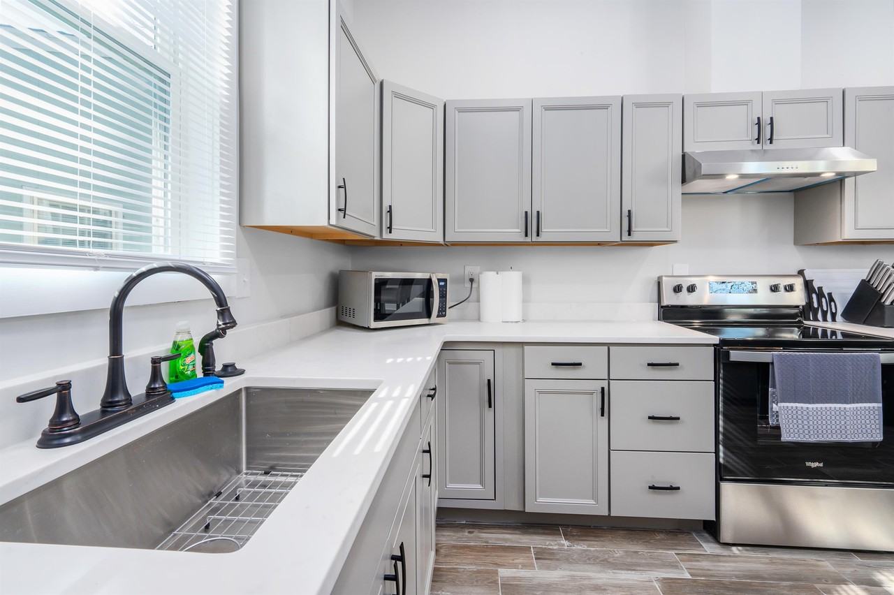 209 Beirne Ave Nw #1 - Photo 7 of 16