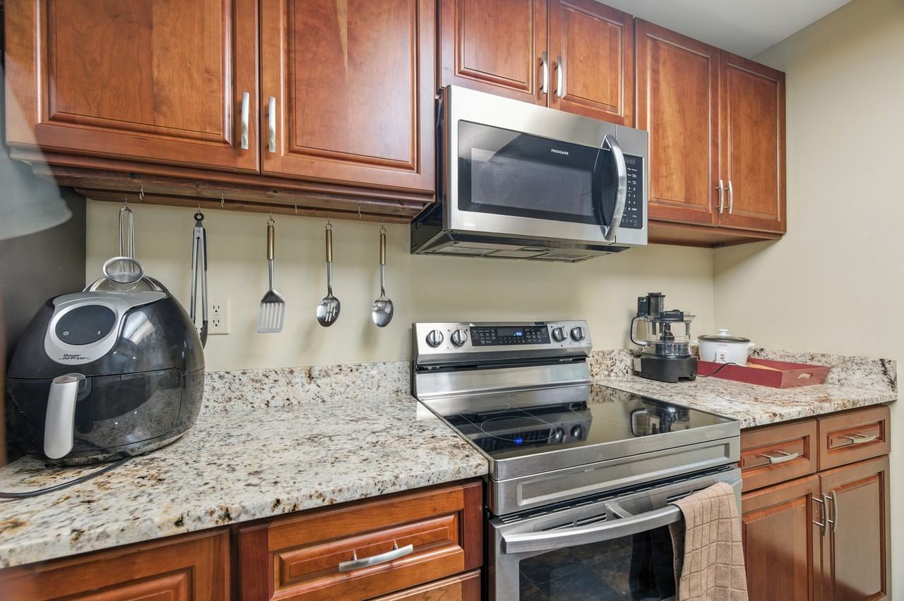4409 Segovia Ct #1 - Photo 2 of 27