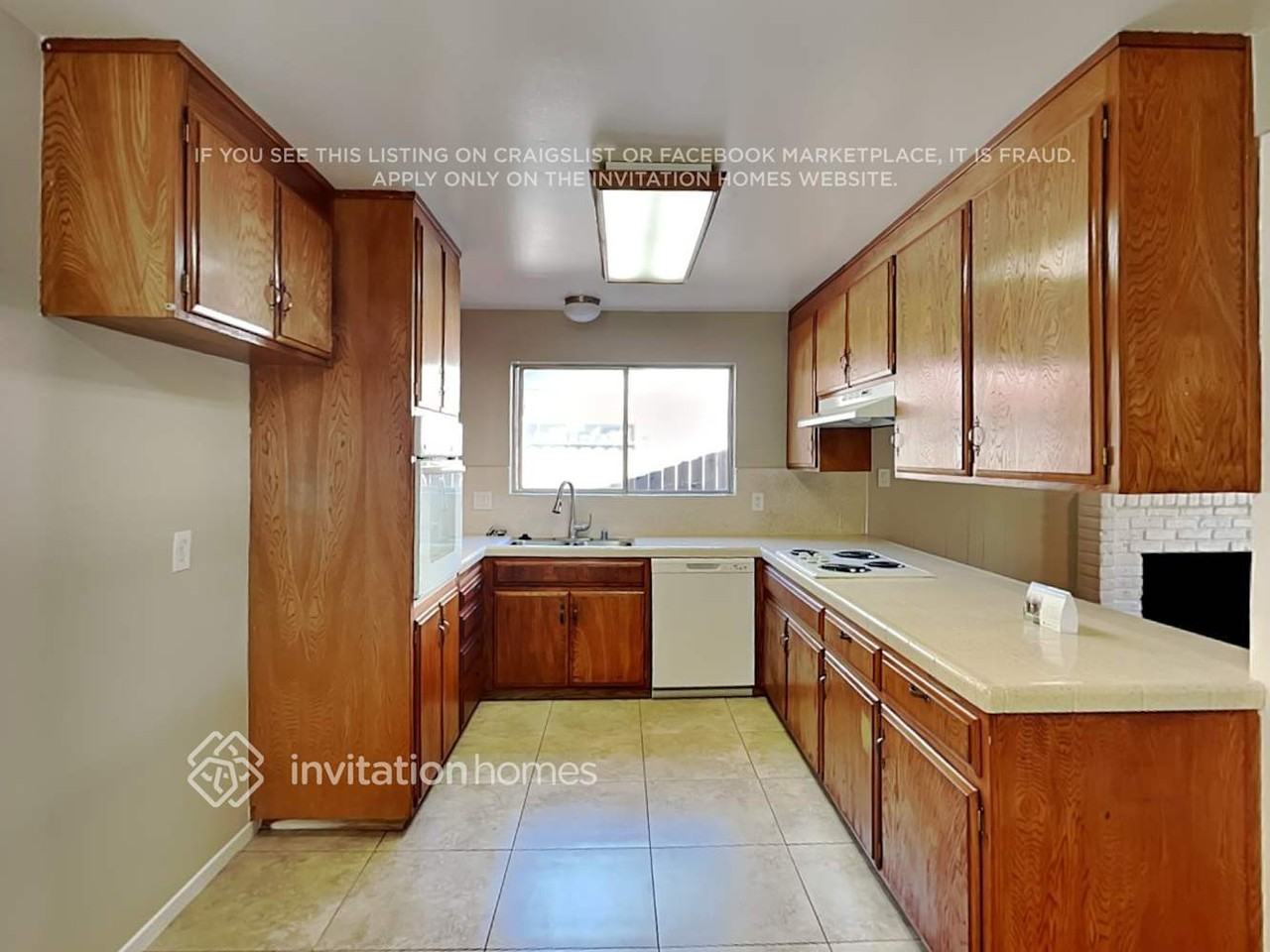 2453 Aramon Dr - Photo 7 of 17