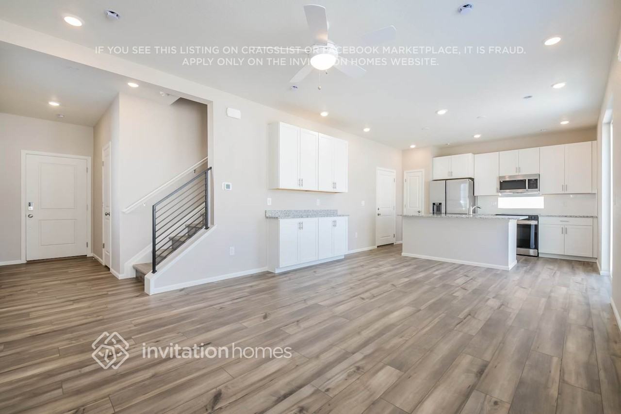 3374 Pearwood Dr - Photo 5 of 18