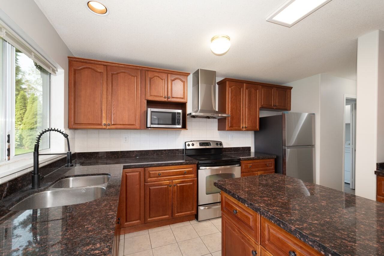 2831 Greenbrier Place - Photo 6 of 17