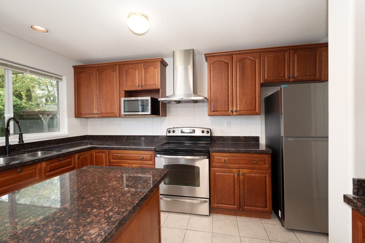 2831 Greenbrier Place - Photo 7 of 17