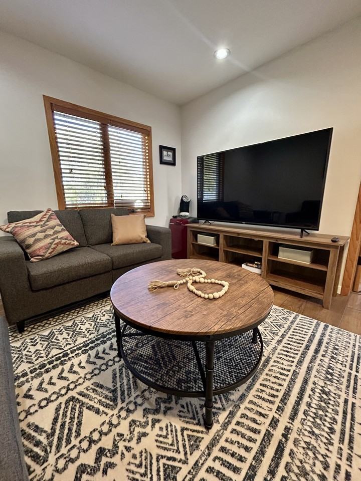 301 1st Ave N #1 - Photo 5 of 10