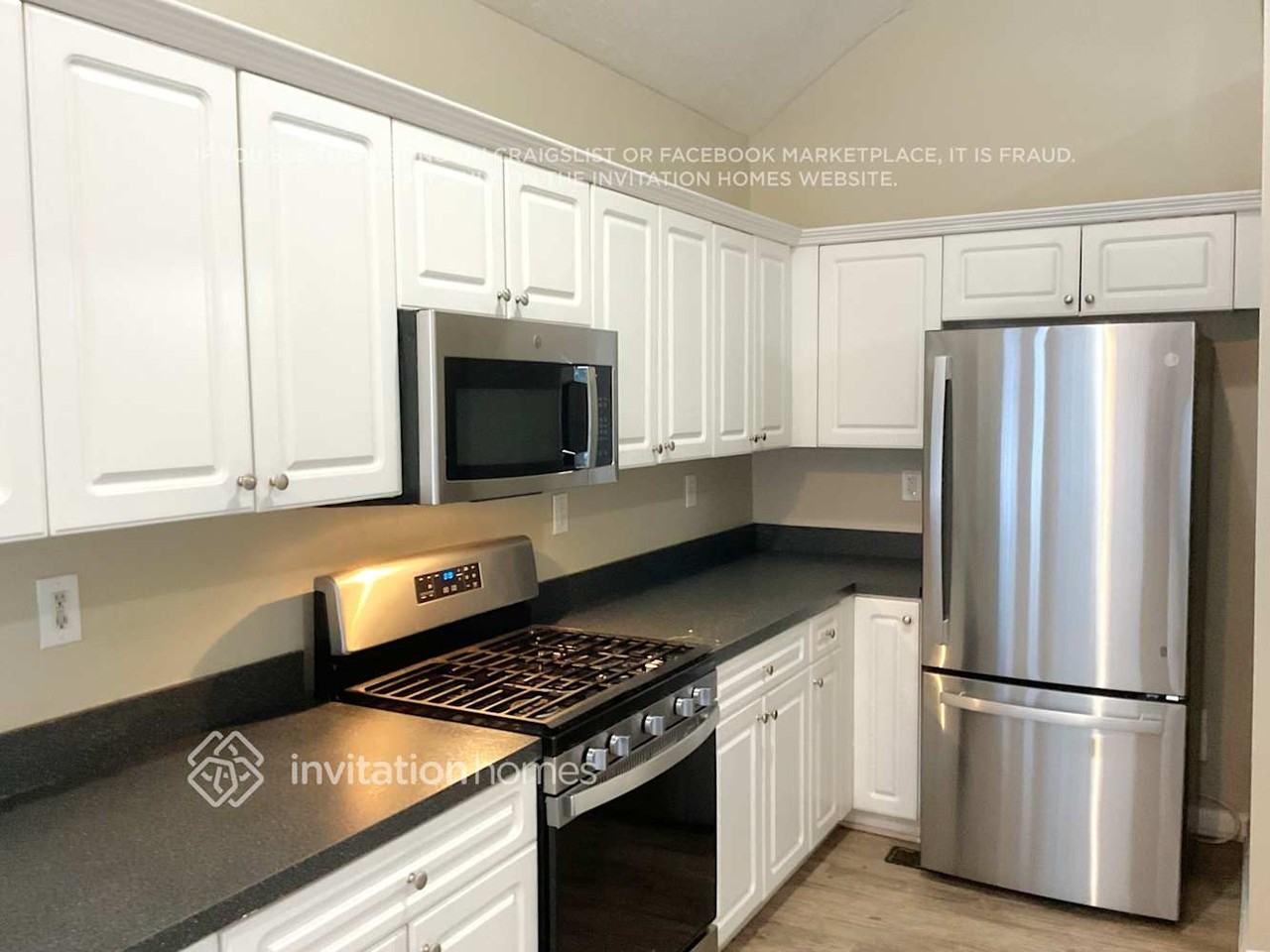 4088 Water Hole Ct - Photo 3 of 14