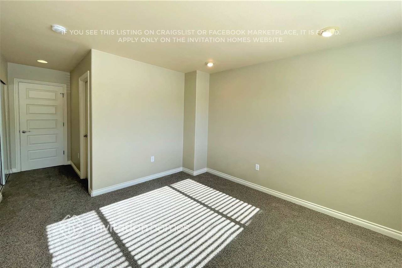 12227 47th Ave S - Photo 6 of 16