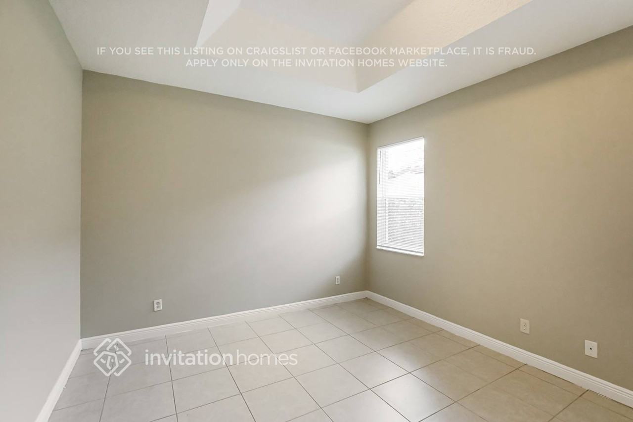 5221 Sw 141st Ave - Photo 7 of 17