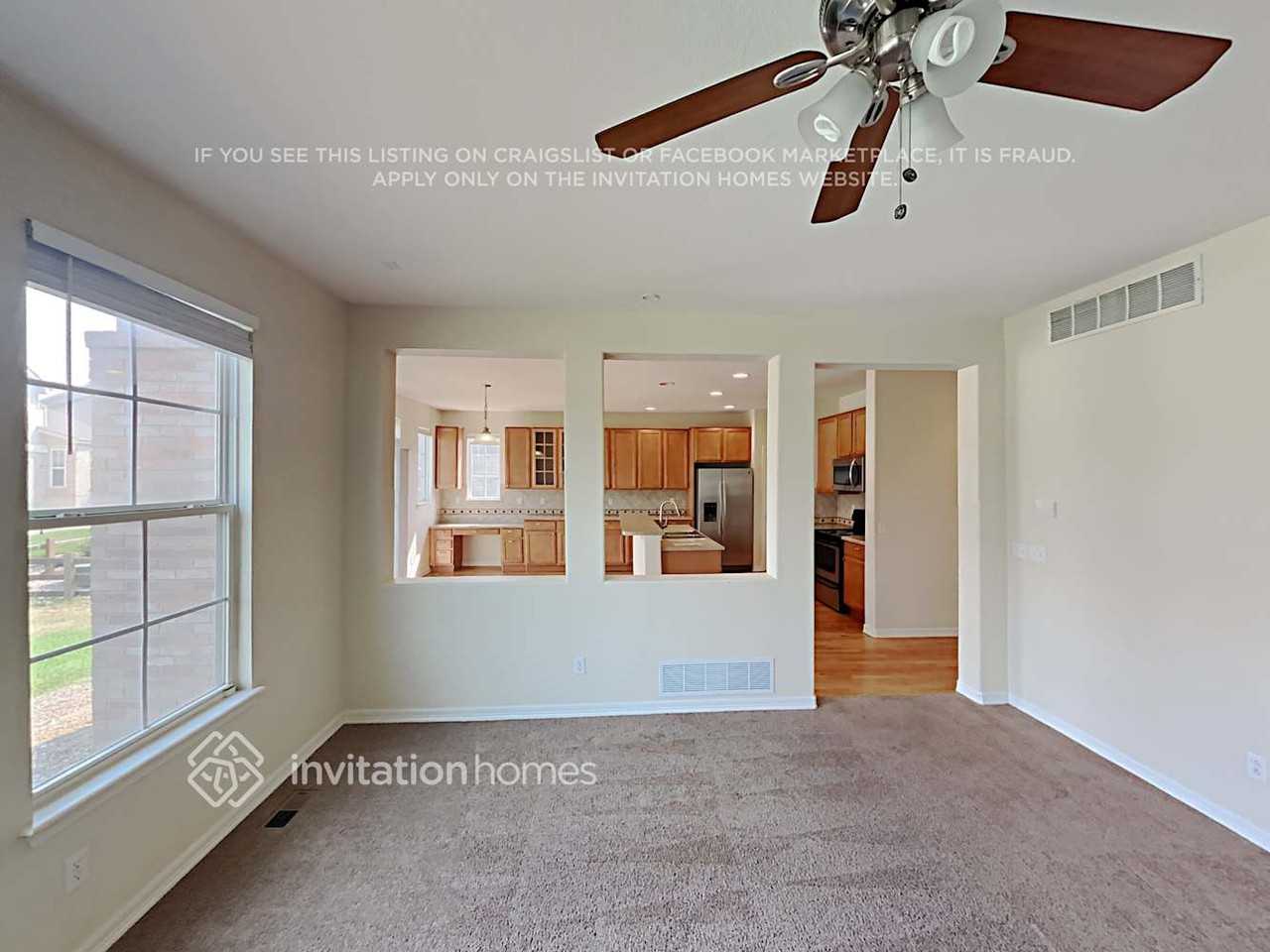 206 N Coolidge Way - Photo 7 of 22