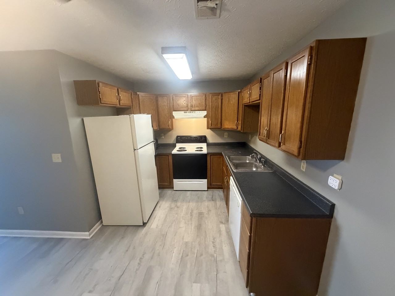 199 S Brook St Apt 4 #1 - Photo 3 of 7