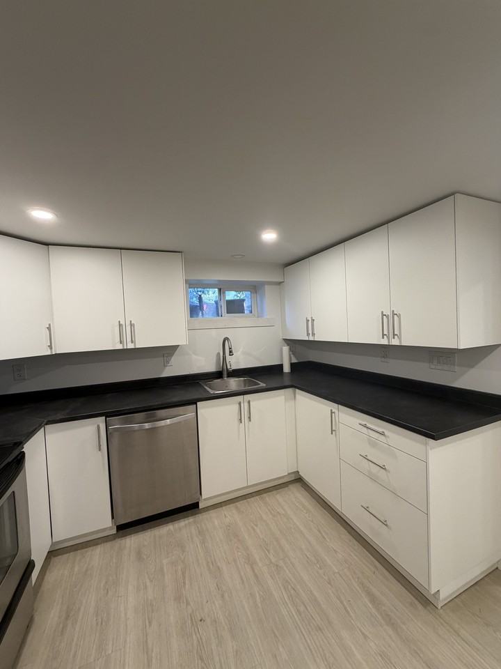 9452 Fletcher Street - Photo 6 of 23