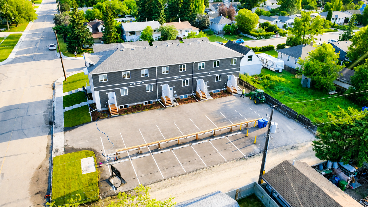 The Eastwood - Photo 7 of 20