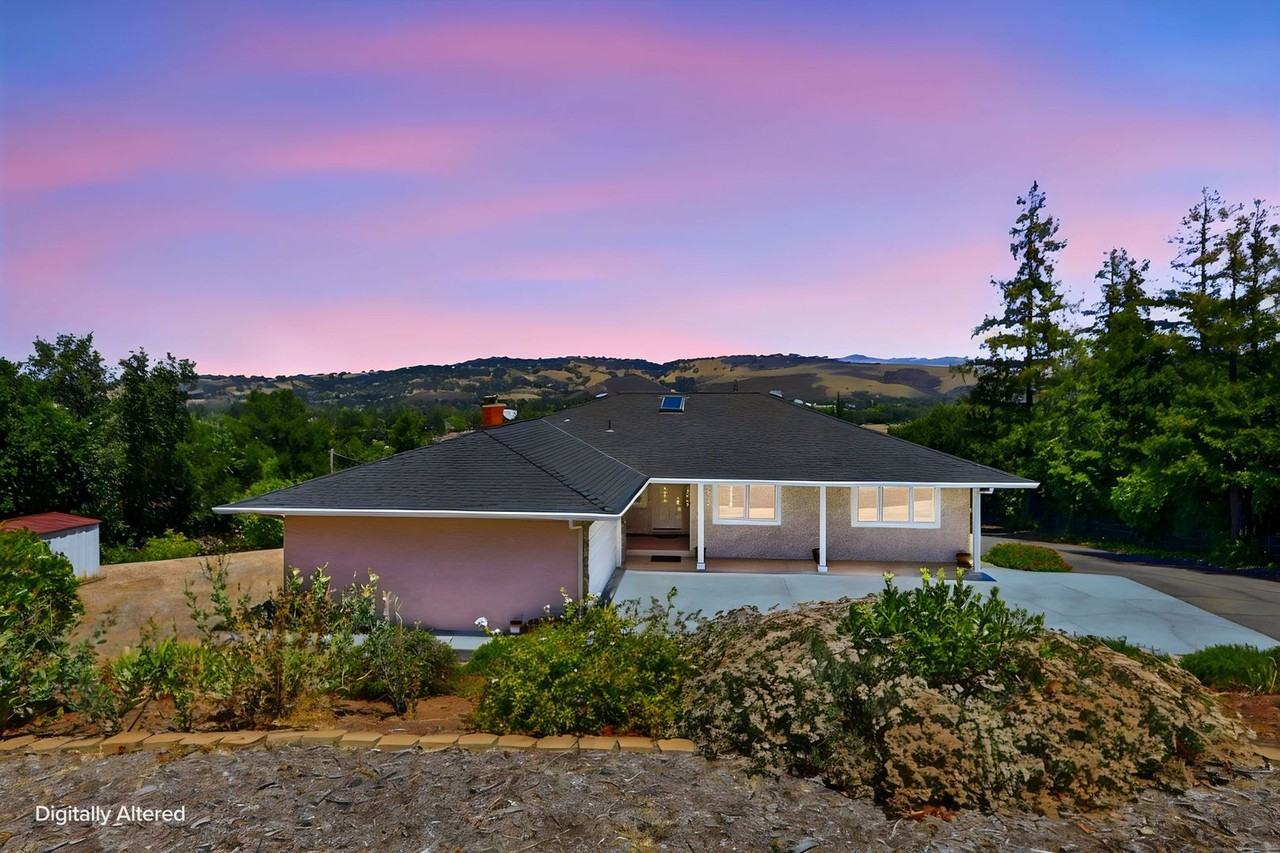 19563 Almaden Rd