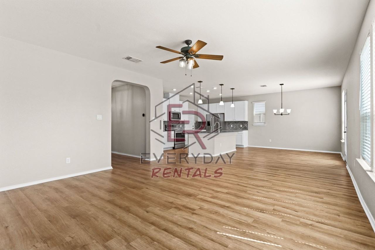 1228 Ayham Trl - Photo 7 of 20