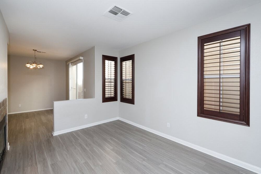 4327 Hera Temple Ave - Photo 5 of 17