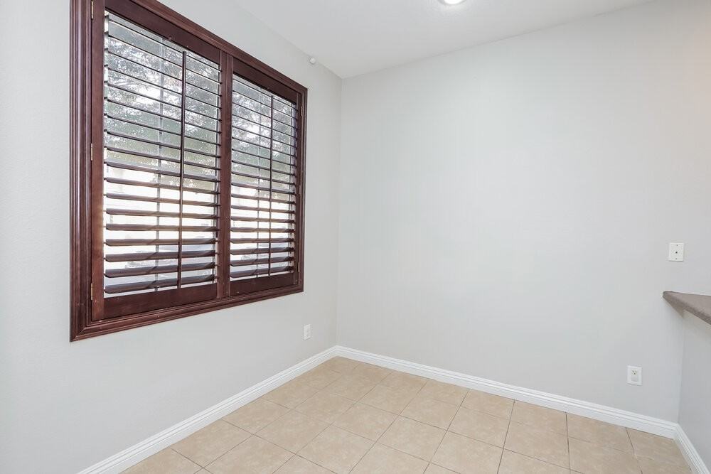 4327 Hera Temple Ave - Photo 7 of 17