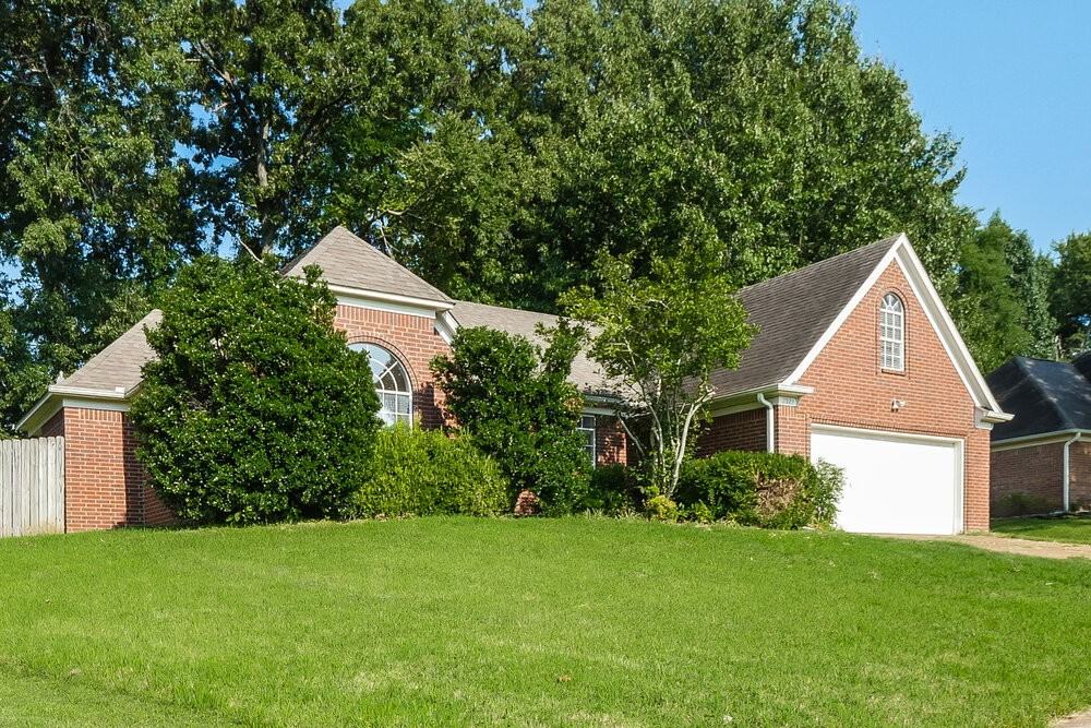 3924 Tamara Dr - Photo 4 of 17