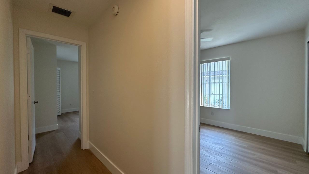 935 Shriver Cir - Photo 7 of 45
