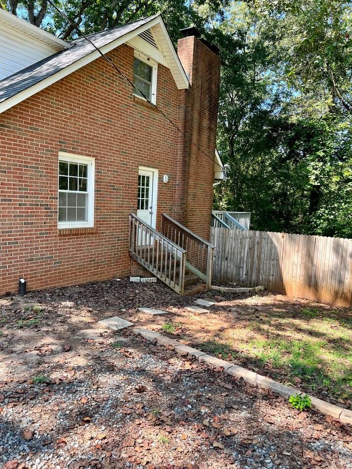 1278 Redding Ln - Photo 2 of 31