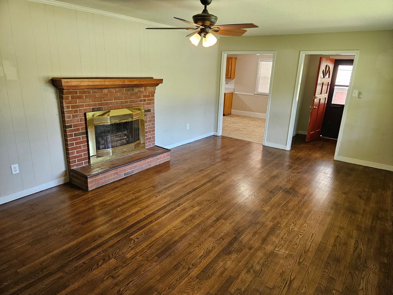 2477 Meadow Rd - Photo 7 of 8