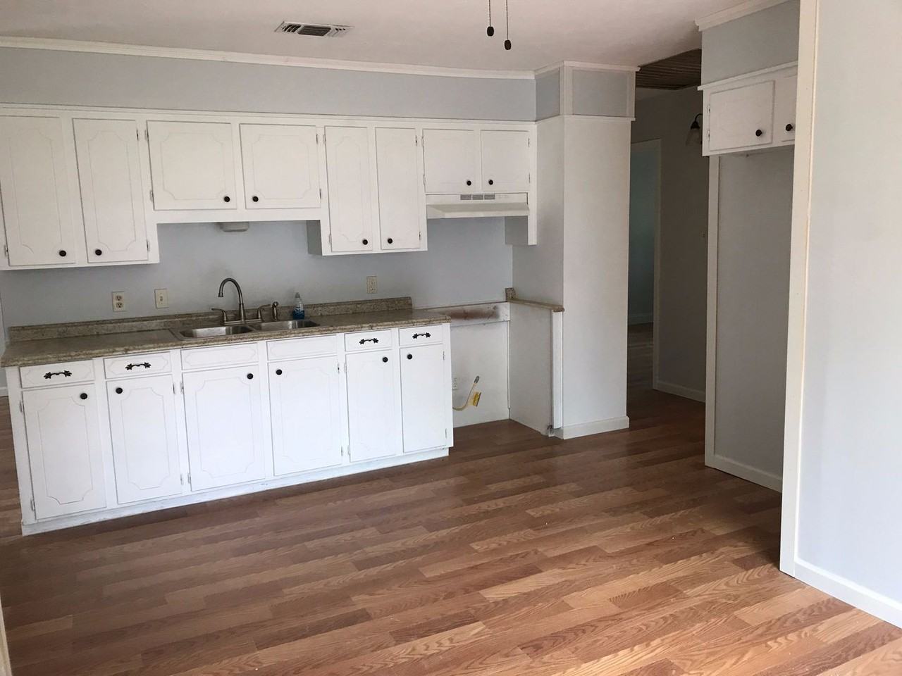 9214 N Southland Park Dr - Photo 3 of 11